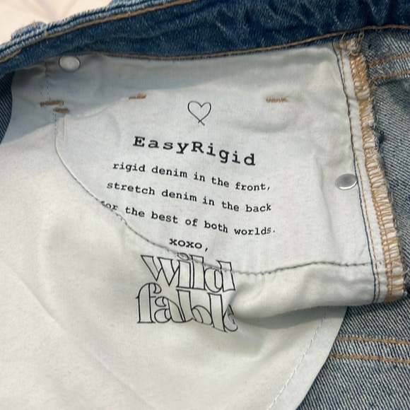Wild Fable Blue Distressed Jean Shorts size 6. In perfect condition! - Picture 8 of 10